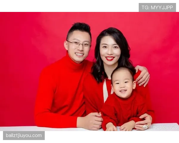 魏秋月人前像女强人，小姐姐家的厨房全是高档进口货，普通人连摸都不敢摸一把！